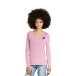 District® Women’s Perfect Tri® Long Sleeve V-Neck Tee (Q487922)